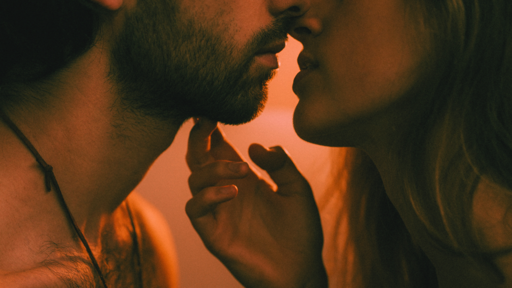 5 Signs You’ve Found Your Twin Flame (And Why That Might Be a Bad Thing)