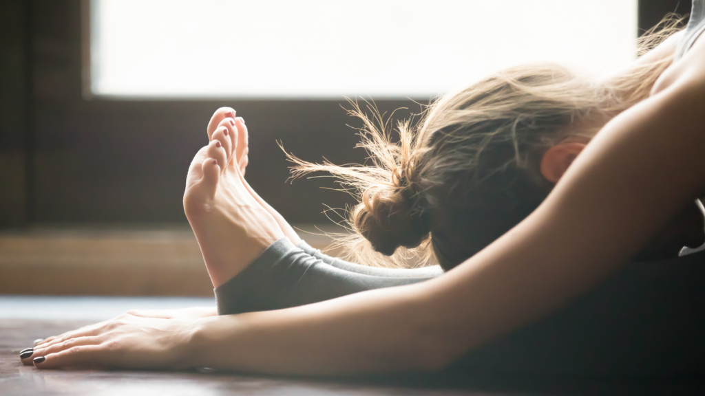 5 tips for starting yoga (from someone who could barely bend at first)