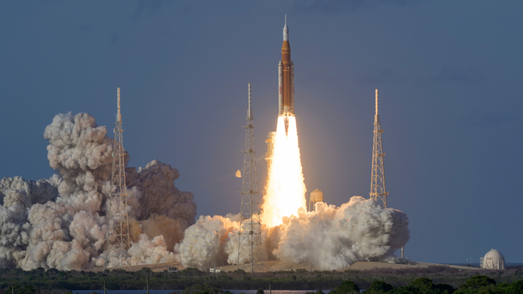 3 immaculate photos of the Artemis II launch that will rekindle your childhood dream of being an astronaut