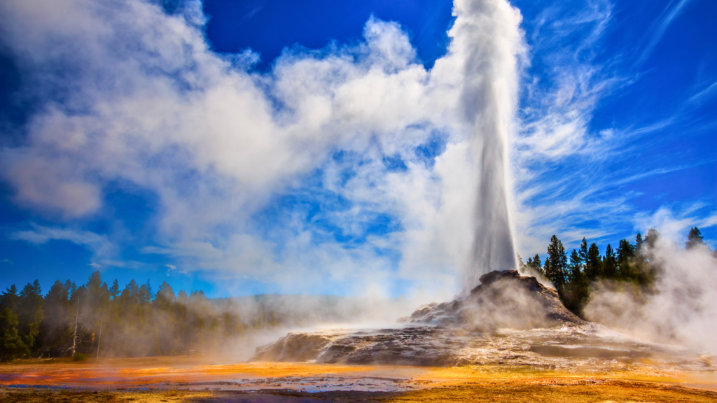 A new Yellowstone Supervolcano study just dropped. Should we be worried?